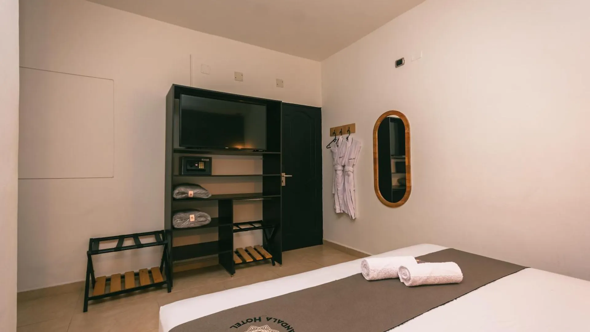 ***  Mándala Hotel Belén Medellín Colombia
